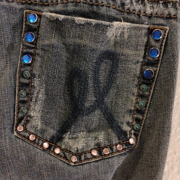 VNTG Marlow Original Blue Jeans Sz 26 3 Embellished Fancy Distress Straight Leg - Picture 3 of 16